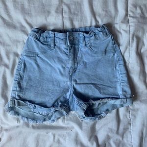 Cute short for kid💙